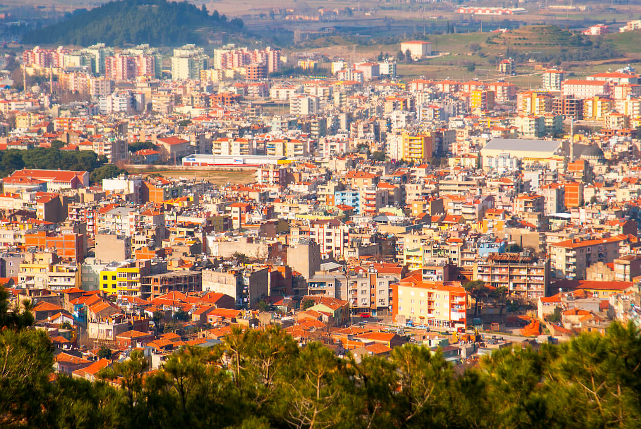 Tire Car Rental: Izmir's Natural Flavour Route